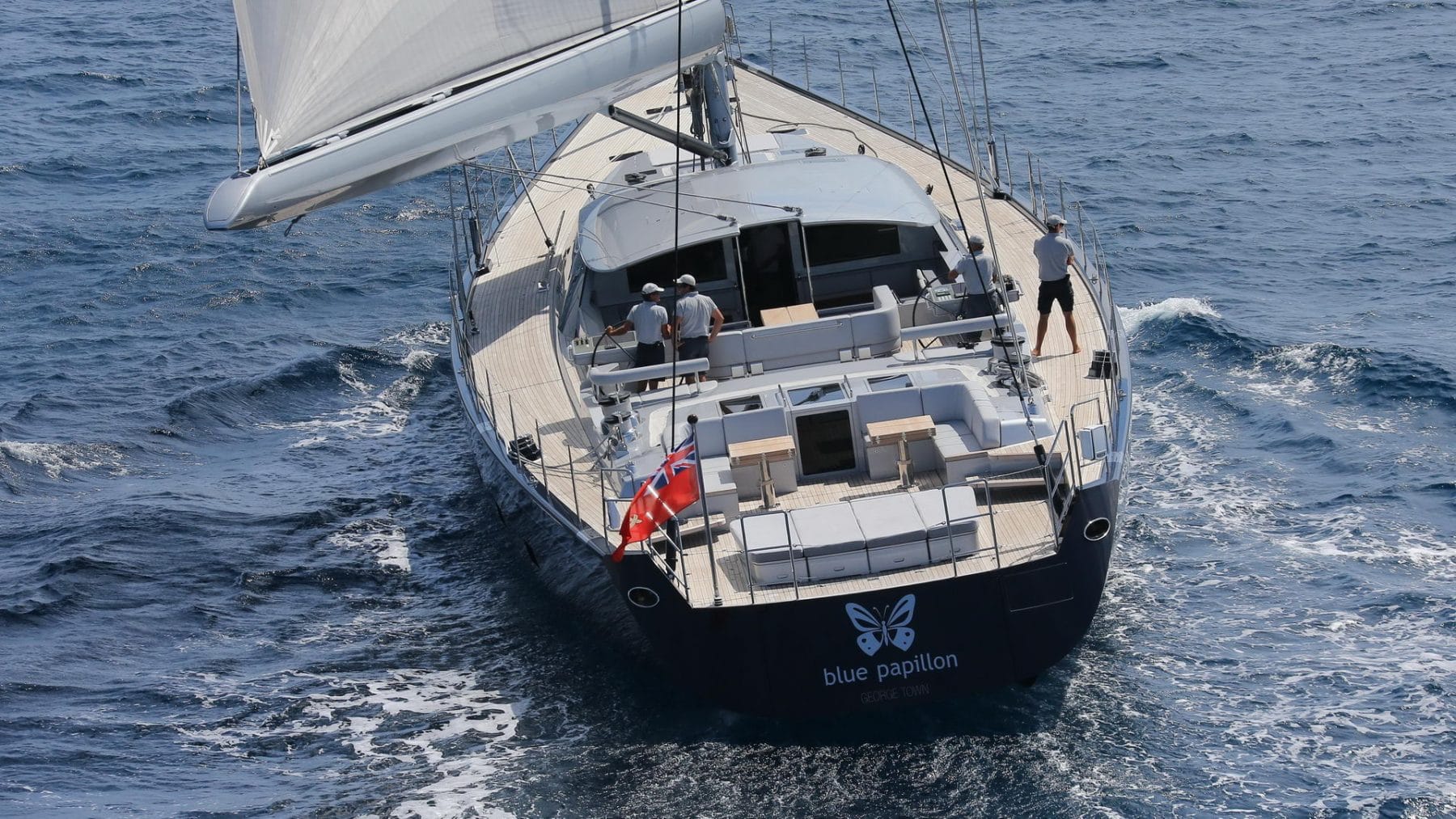 BLUE PAPILLON Yat • Royal Huisman • 2013 • Sahibi Ralph Dommermuth