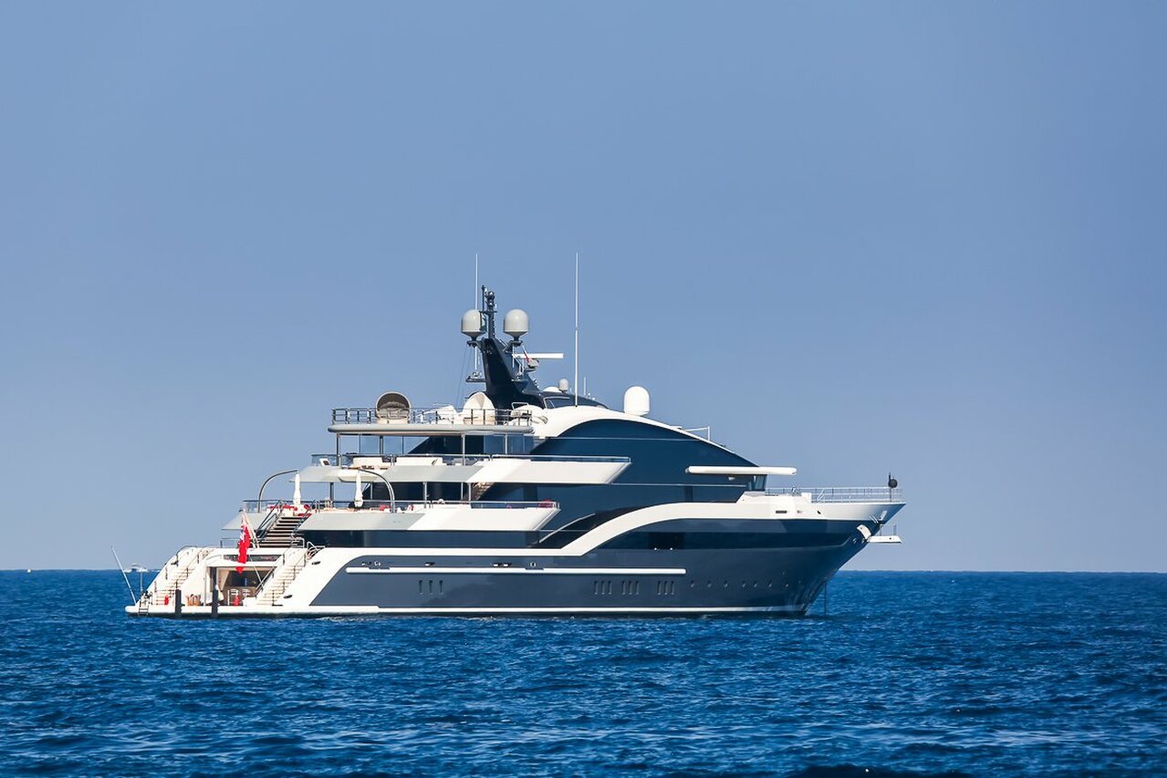 yacht Dar – 90m – Oceanco - Ziyad Al Manaseer