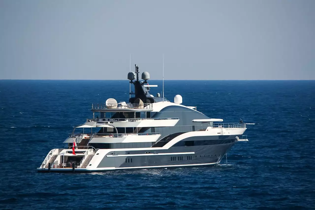 jacht Dar – 90m – Oceanco - Ziyad Al Manaseer