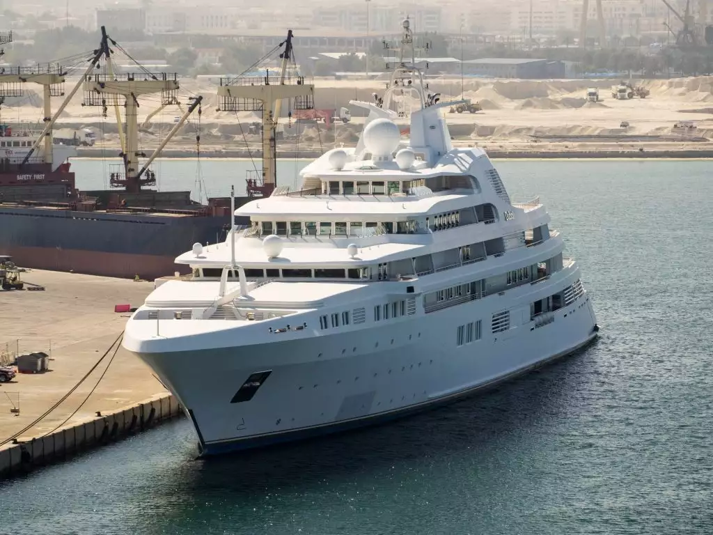 Yacht Dubai - Platino - 2006 - Sceicco Mohammed