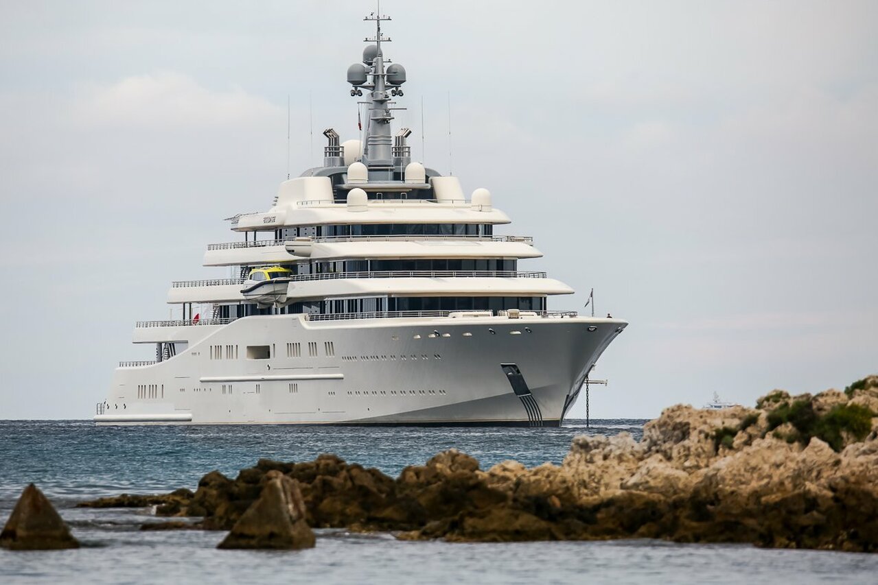 Roman Abramovich yacht Eclipse - 162,5m - Blohm+Voss