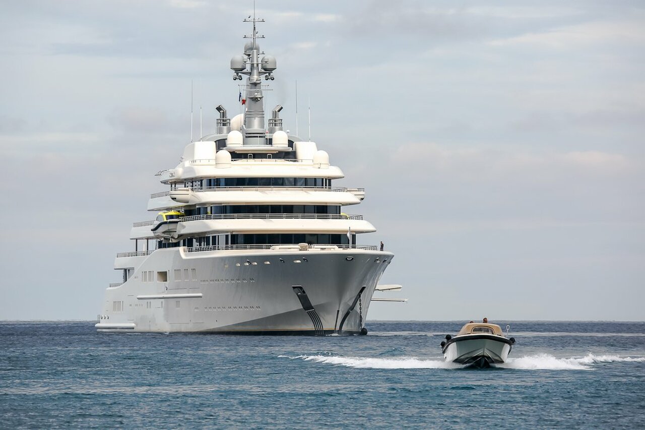 Roman Abramovich Yacht Eclipse - 162,5m - Blohm+Voss