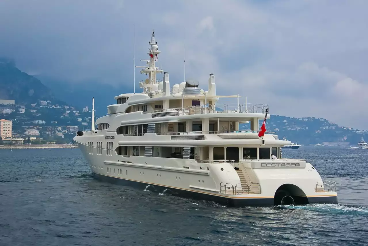 Яхта ECSTASEA • Feadship • 2004 г. • Владелец Альшаир Фияз