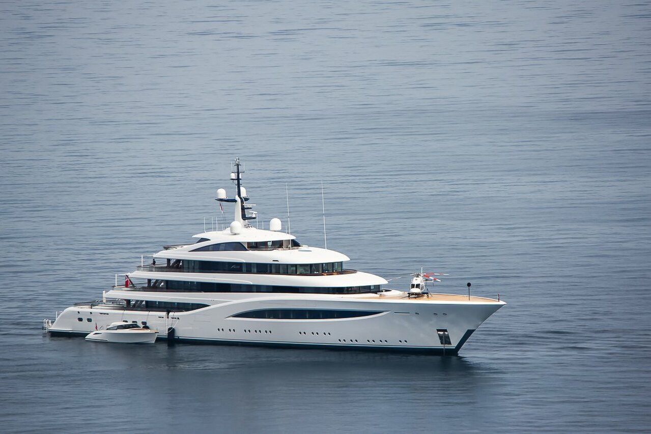 Yate Faith – 97m – Feadship - Lawrence Stroll