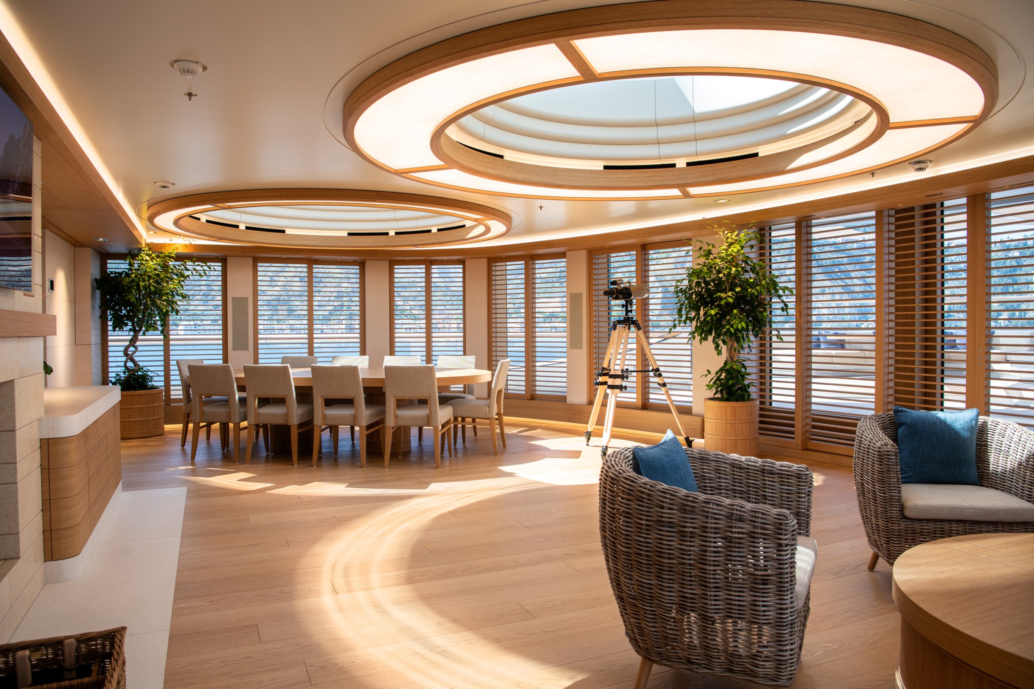 Intérieur FLYING FOX Yacht Lurssen 2019 Valeur 400M Jeff Bezos