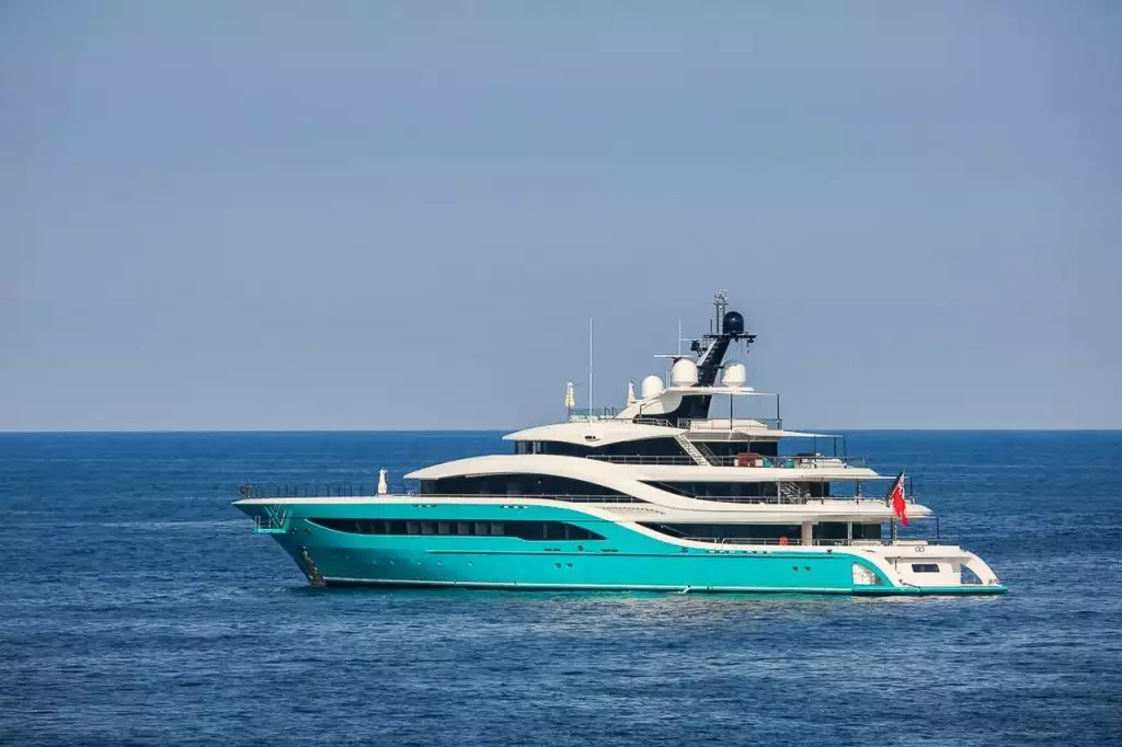 GO Yacht • Turquoise • 2018 • 77m • Propriétaire Hans Peter Wild