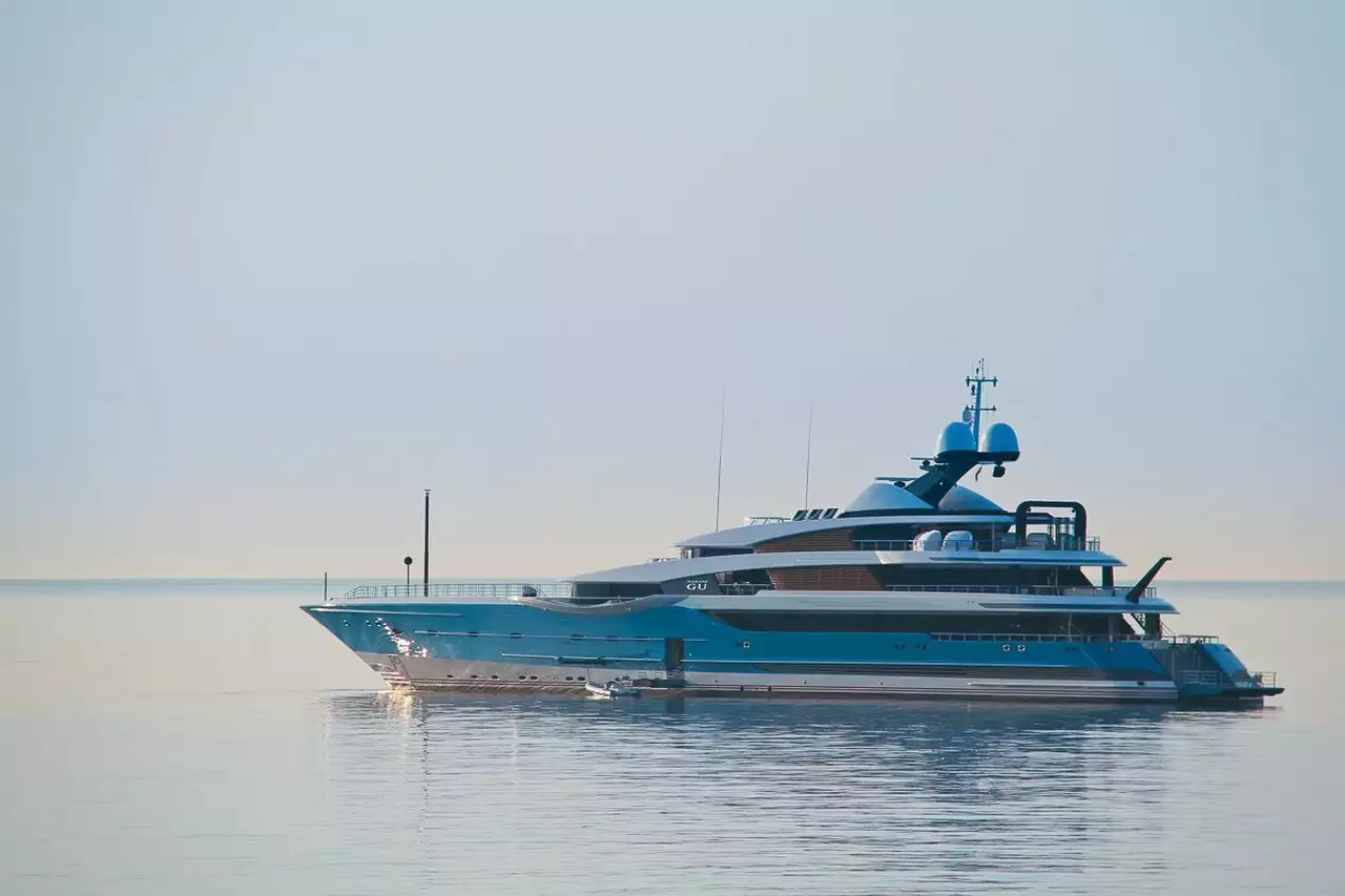 Yate MADAME GU • Feadship • 2013 • Propietario Andrey Skoch