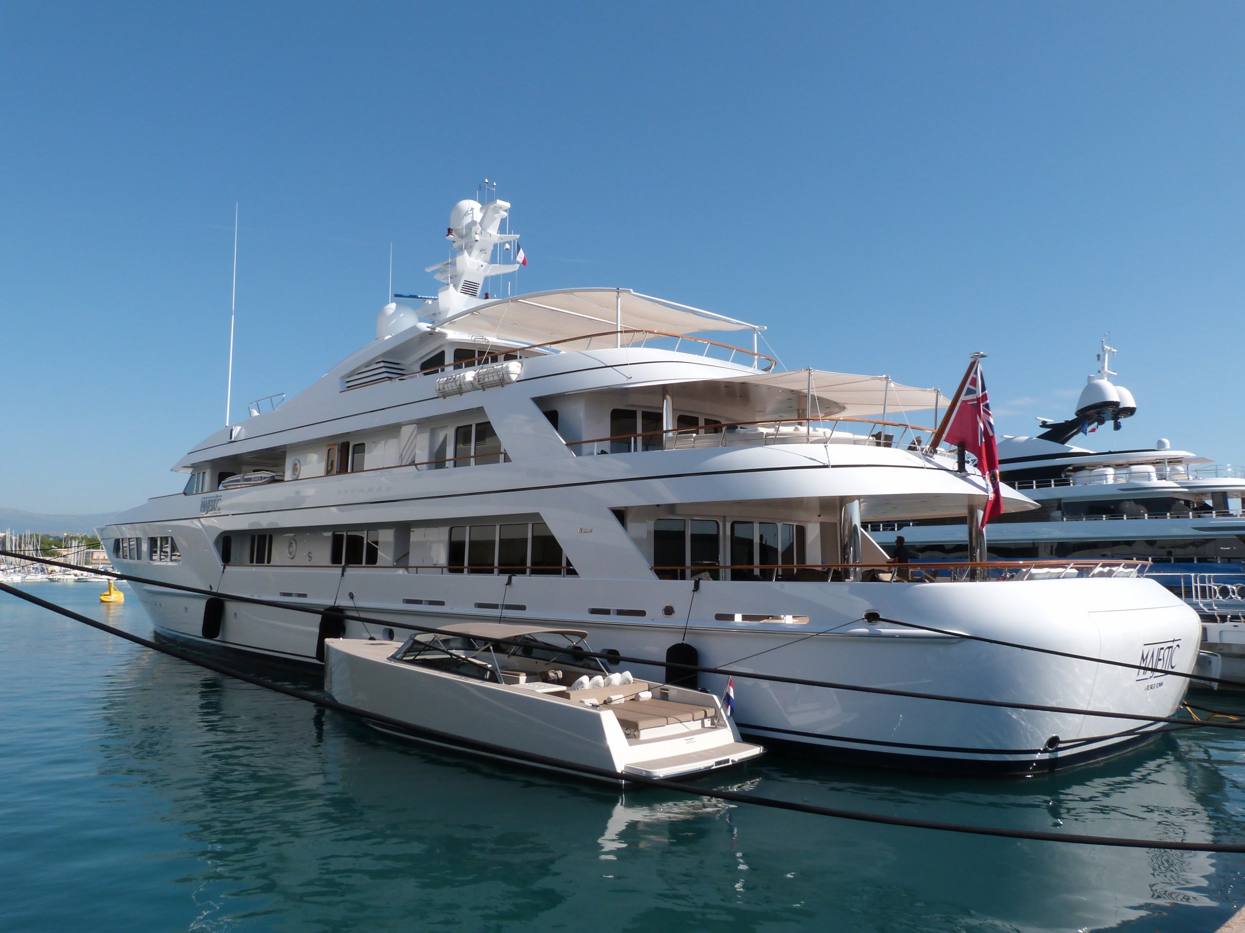 MAJESTIC Yacht • Feadship • 2007 • Propriétaire Bruce Sherman