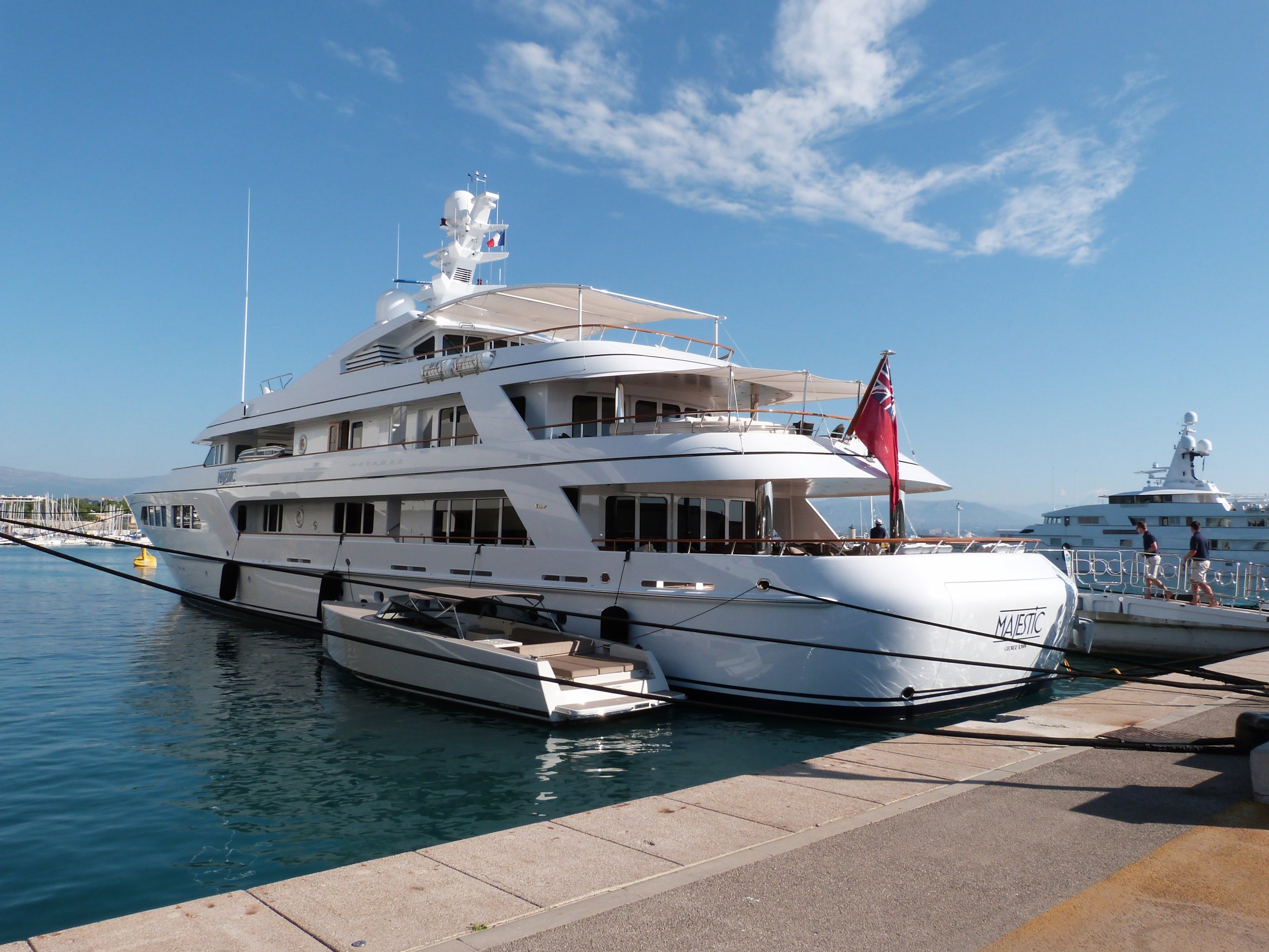 Yate MAJESTIC • Feadship • 2007 • Propietario Bruce Sherman