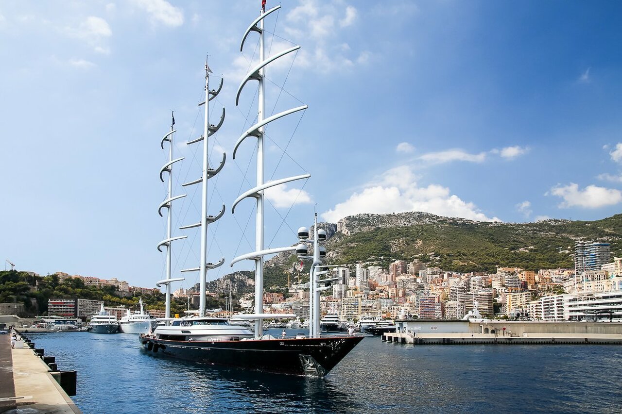 Яхта Maltese Falcon – 88 м – Perini Navi - Елена Амброзиаду