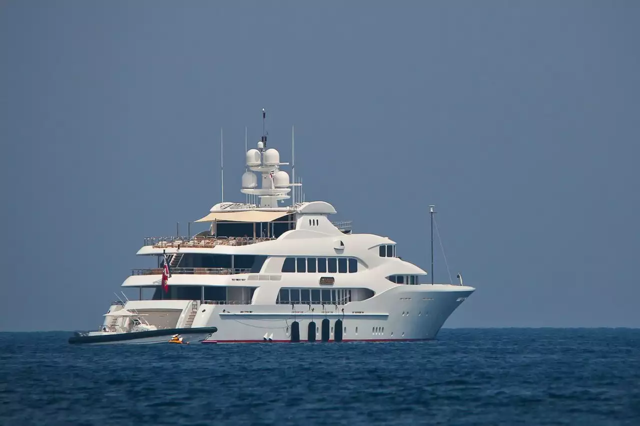Yacht IRON BLONDE • Trinità • 2012