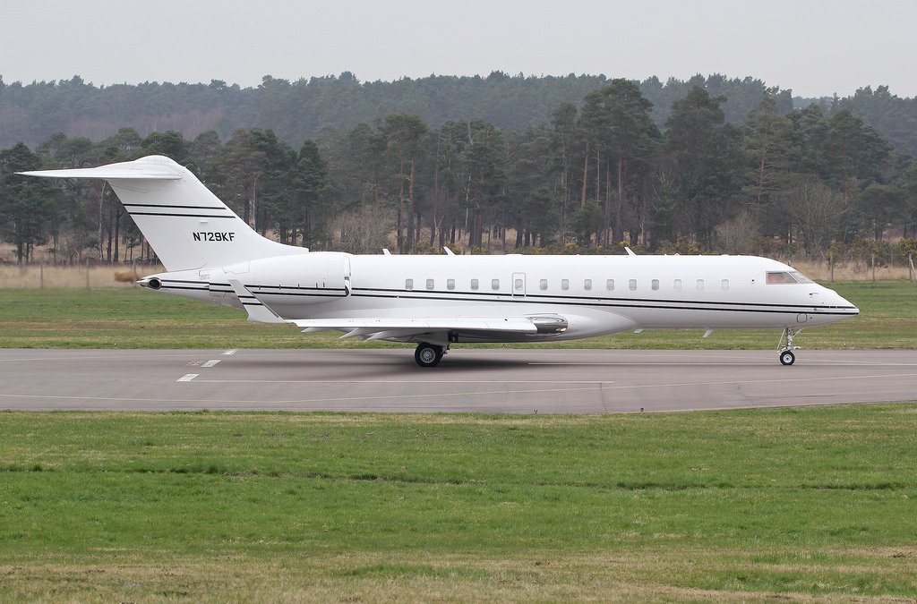 N729KF Bombardier Walton Kroenke