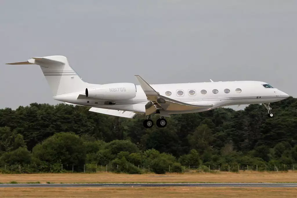 Частный самолет N817GS Gulfstream G650 Ларри Эллисона