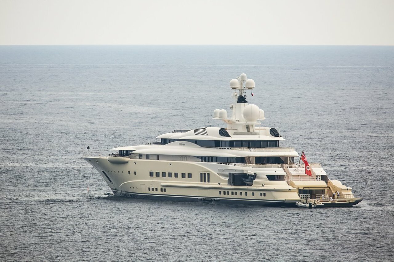 yat Pelorus - 115m - Lurssen - Samuel Tak Lee