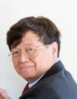 Samuel Tak Lee