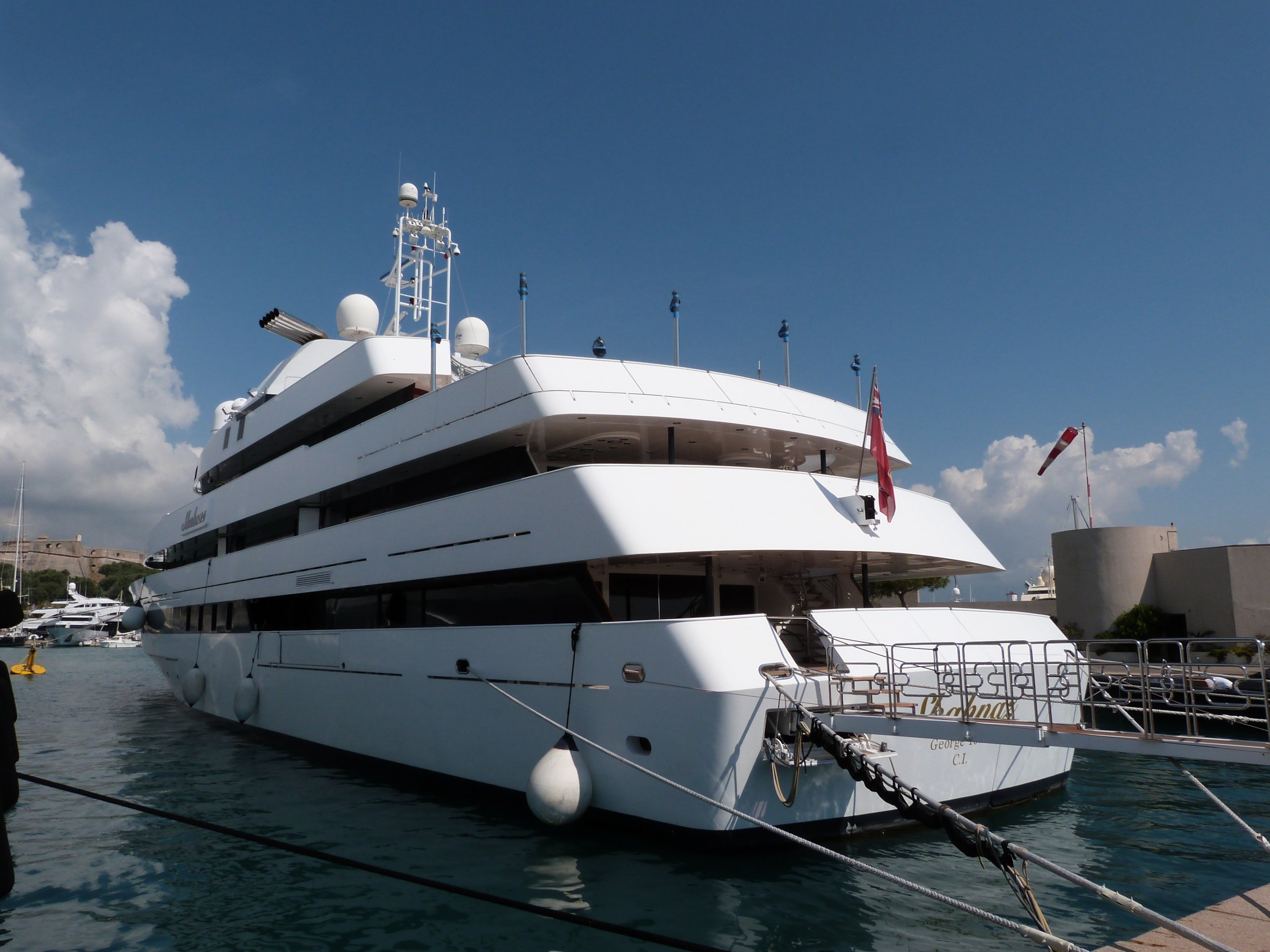 SHAHNAZ Yacht • Nuovi Cantieri Liguri • 1991 • Propriétaire Waleed bin Ibrahim al Ibrahim