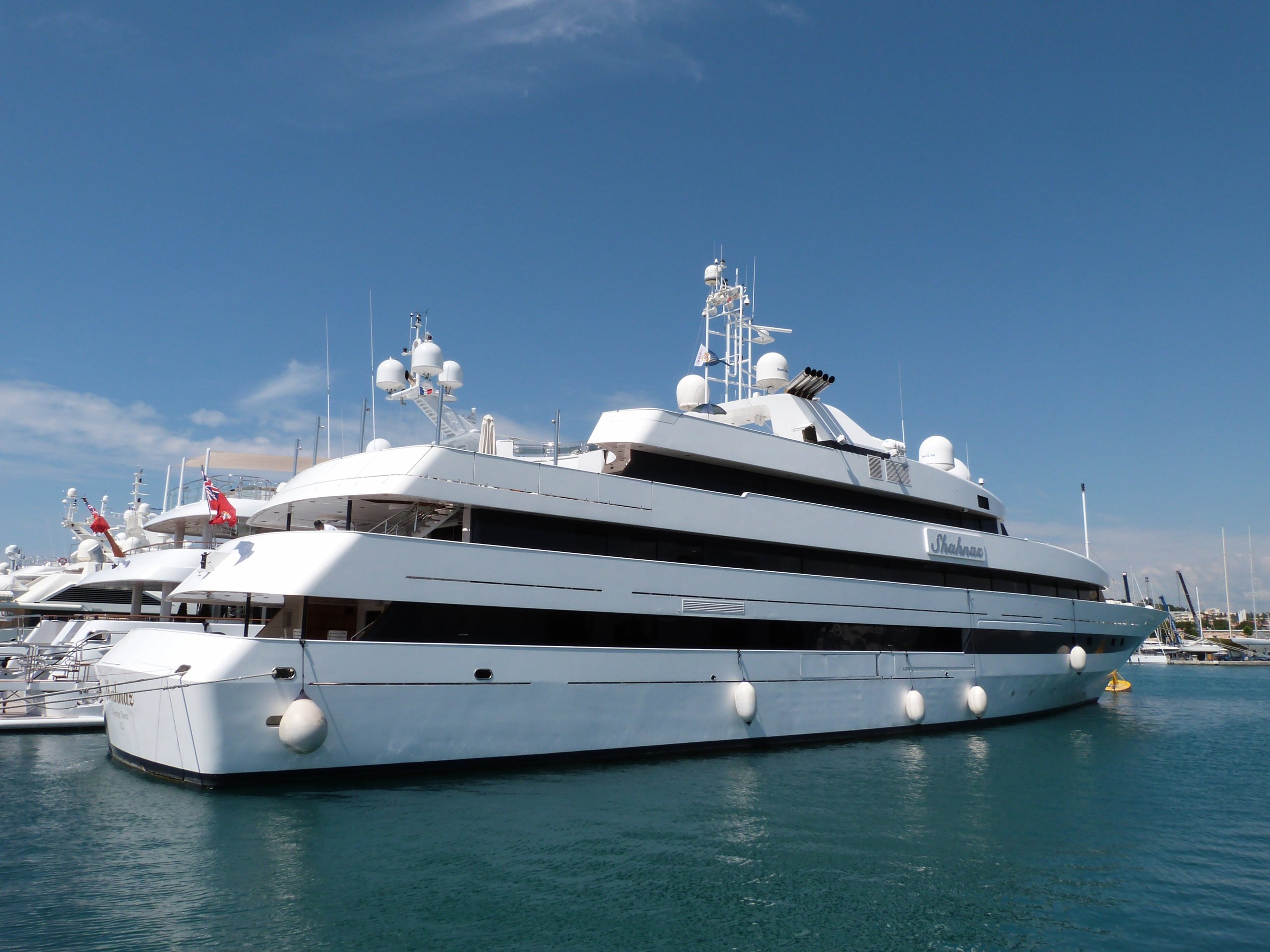 SHAHNAZ Yacht • Nuovi Cantieri Liguri • 1991 • Propriétaire Waleed bin Ibrahim al Ibrahim