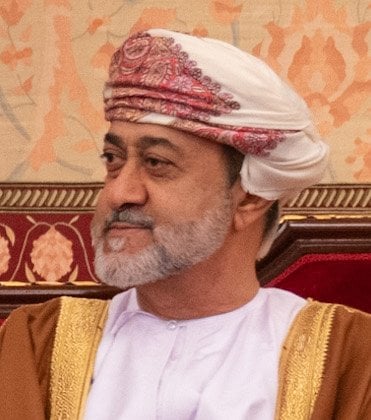 Sultan HAITHAM BIN TARIQ de Oman - Valor neto de 1.000 millones de dólares - Propietario del yate Fulk al Salamah