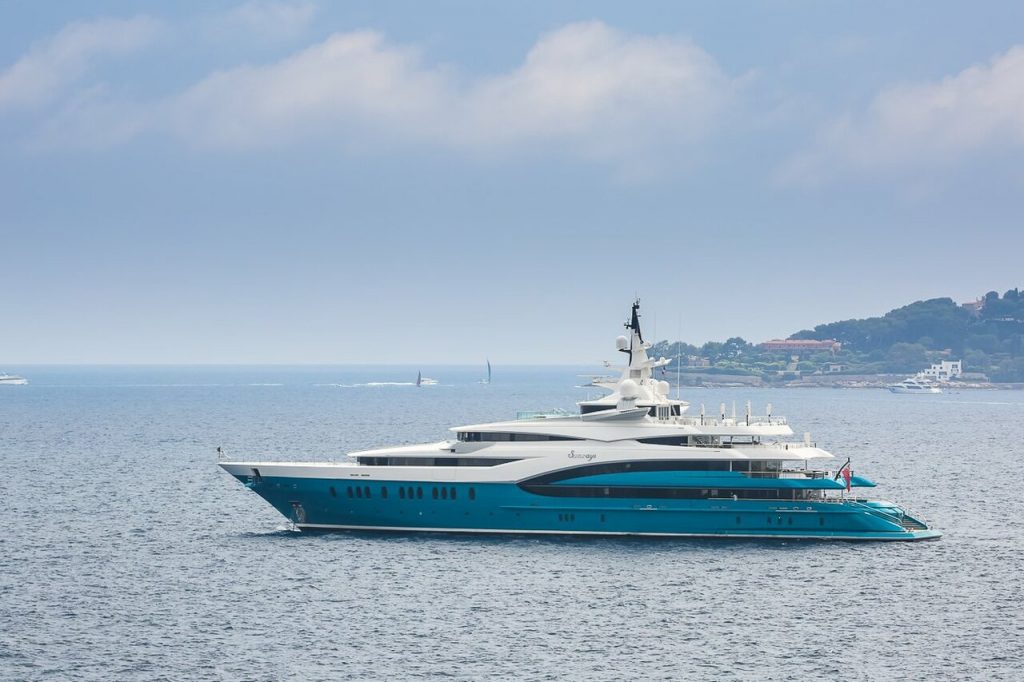 SUNRAYS Yacht • Oceanco • 2010 • المالك Ravi Ruia