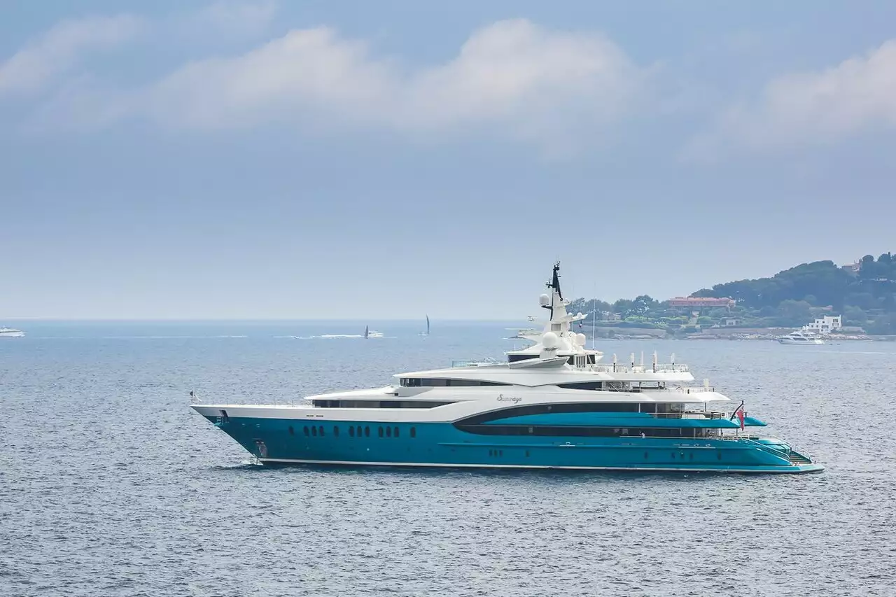 ravi ruia yacht