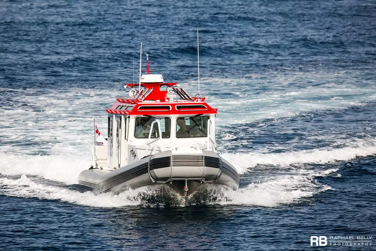 TT Hampshire II (Safe 38 Full Kabin) – 11,9m – Safe Boats International