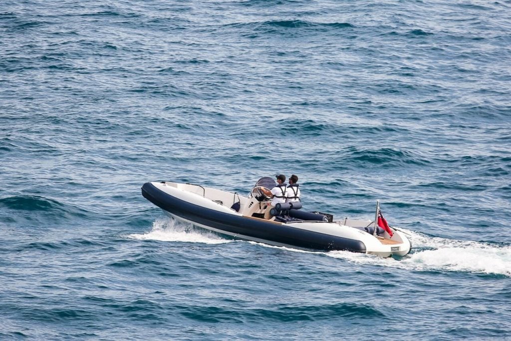 Inside Bernard Arnault's $150,000,000 SYMPHONY Yacht ...