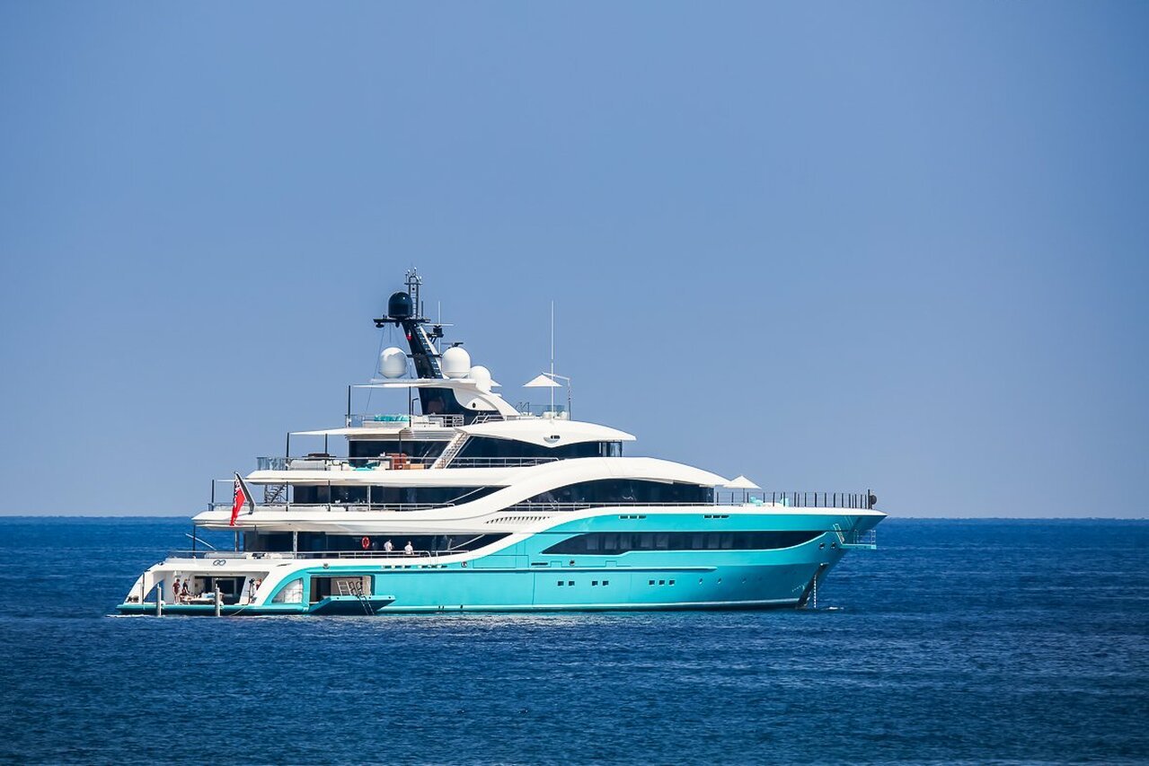 GO Yacht • Turquoise • 2018 • 77m • Propriétaire Hans Peter Wild