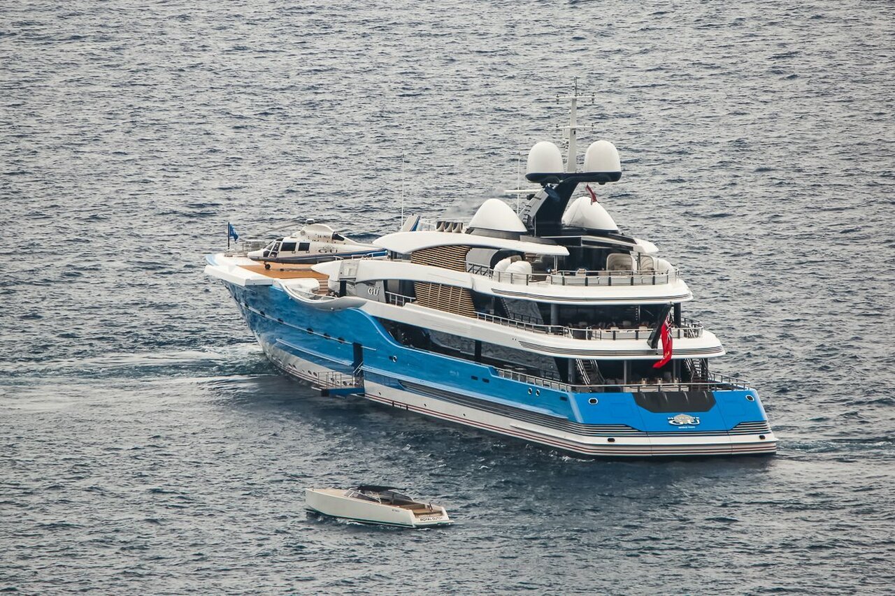 يخت MADAME GU • Feadship • 2013 • المالك Andrey Skoch