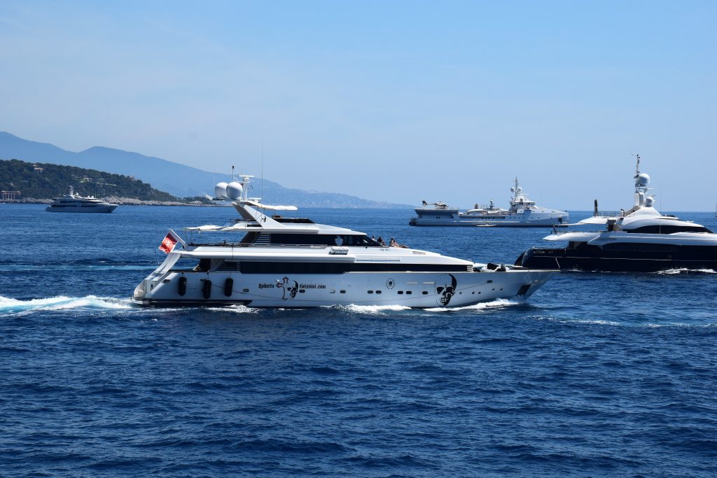 who owns superyacht indigo star