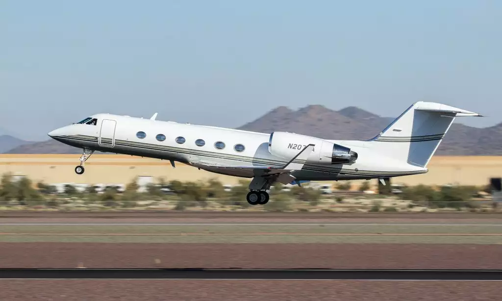 Aeronave N207AA Arthur Blank