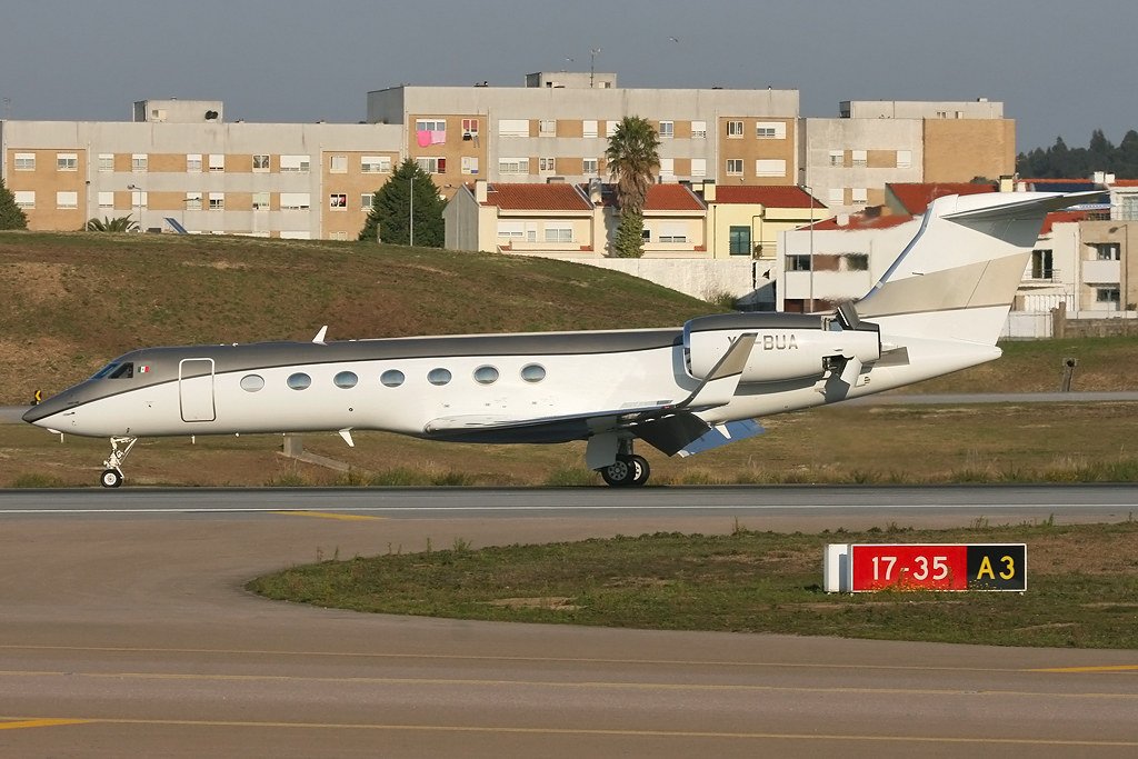 Gulfstream G550 - XA-BUA - Мария Асунсьон Арамбурусабала