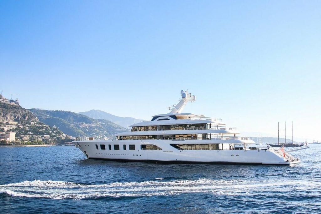 the aquarius superyacht