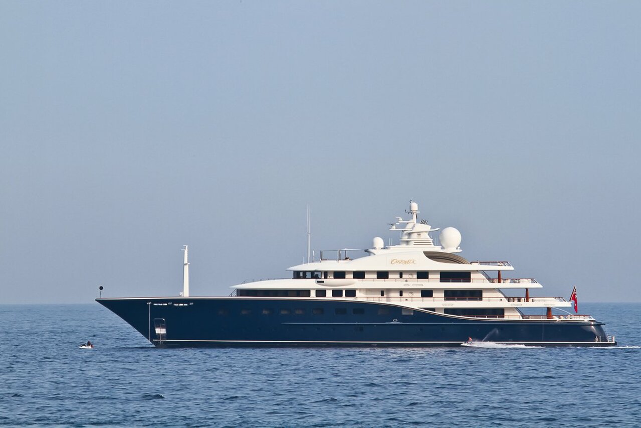 Yacht Aquila