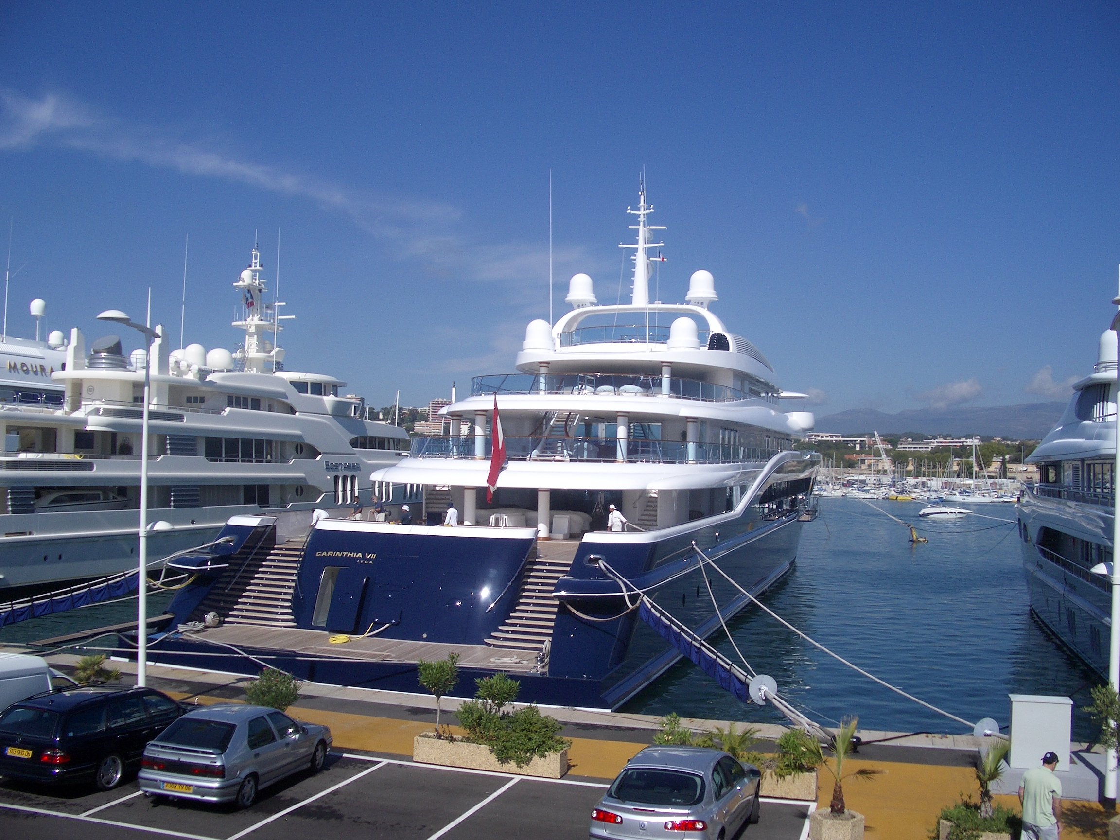 Yacht Carinthie VII • Lurssen • 2002 • Propriétaire Rubén Cherñajovsky