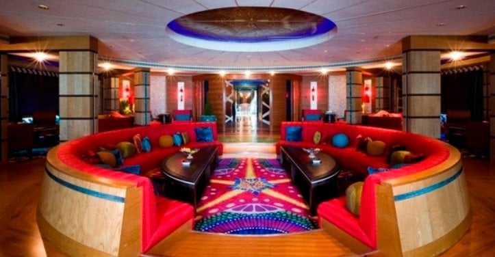 yacht Dubaï intérieur