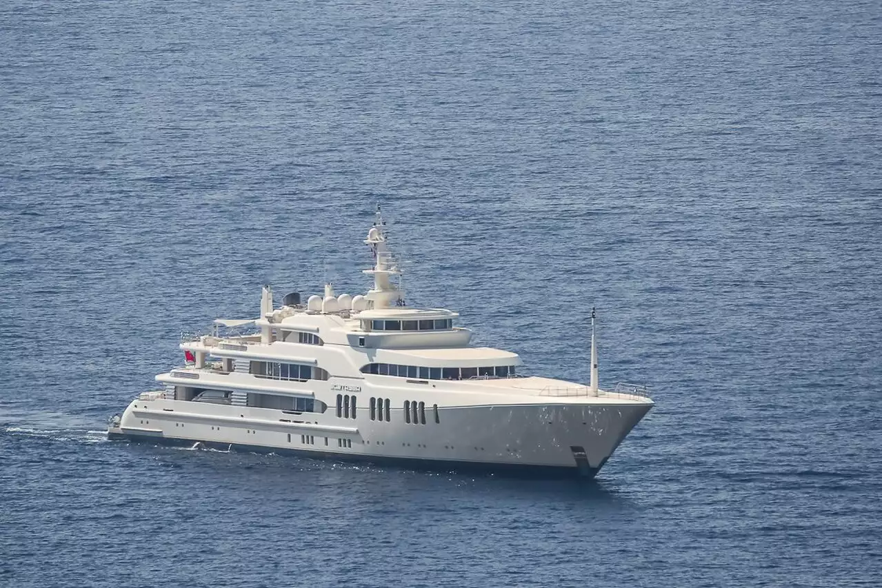 yacht Ecstasea