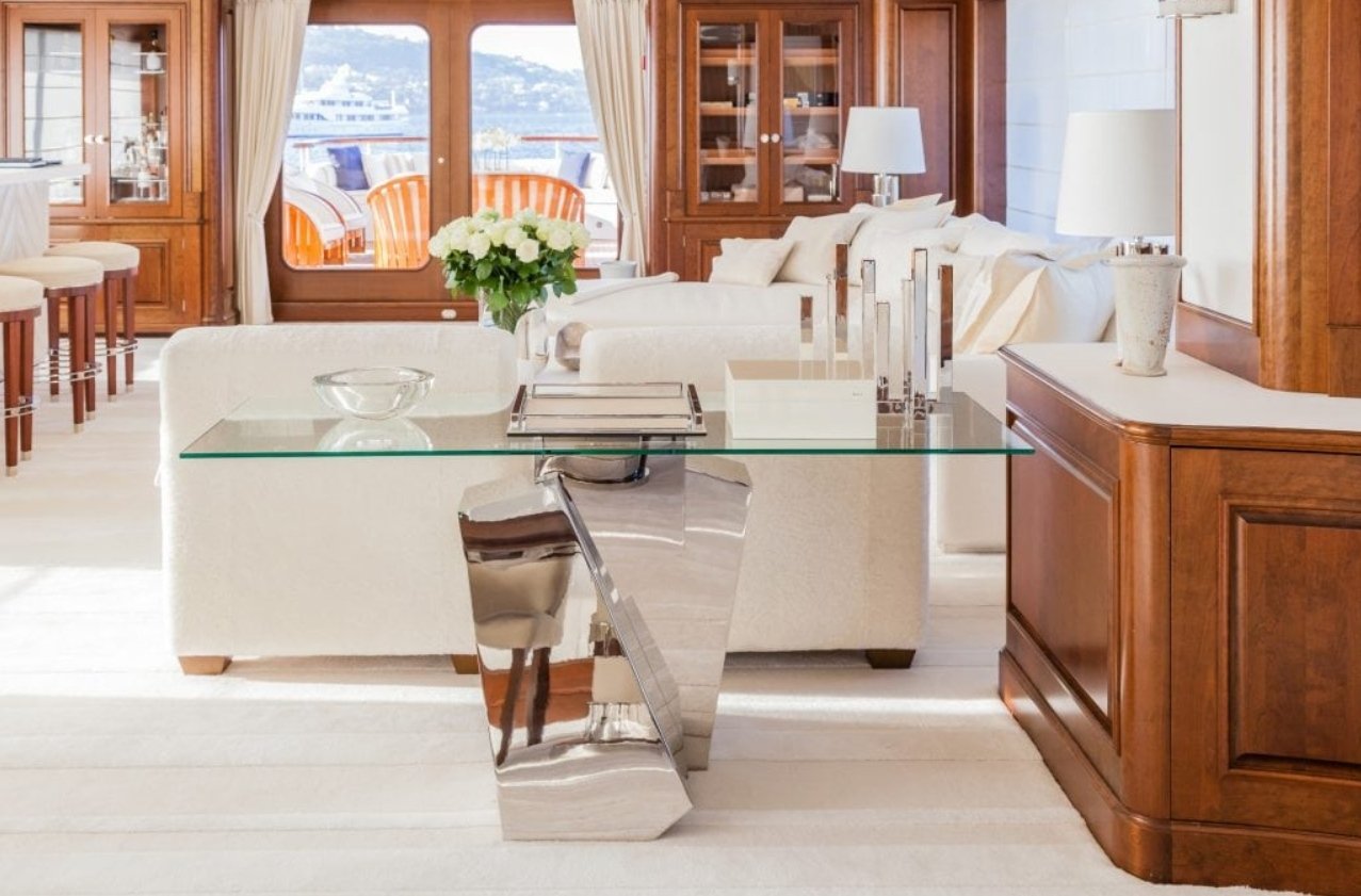 interno della fede dell'yacht 