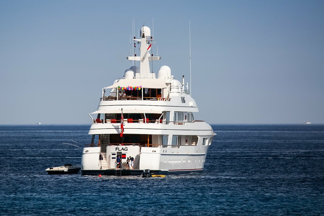 Яхта FLAG • Feadship • 2000 г. • 62 м • Владелец Tommy Hilfiger