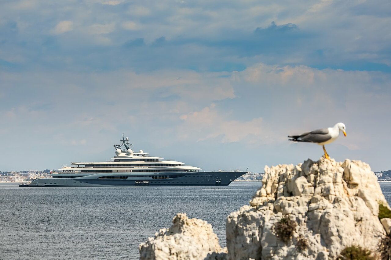 yacht FLYING FOX • Lurssen • 2019 • Propriétaire Dmitry Kamenshchik