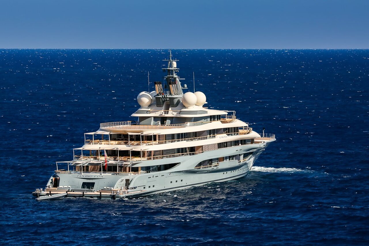 yacht FLYING FOX • Lurssen • 2019 • Propriétaire Dmitry Kamenshchik