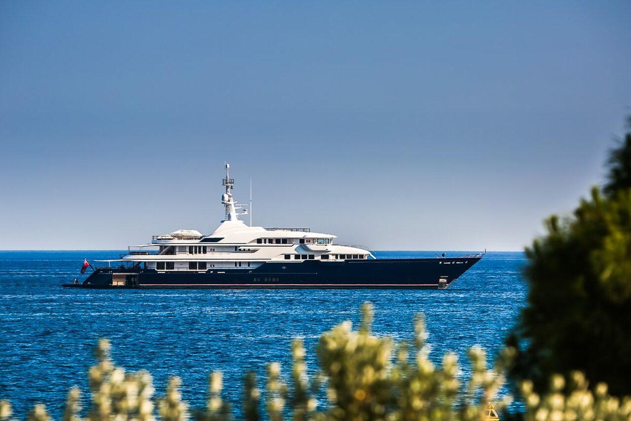 яхта Hampshire II – 78 м – Feadship - Джим Рэтклифф