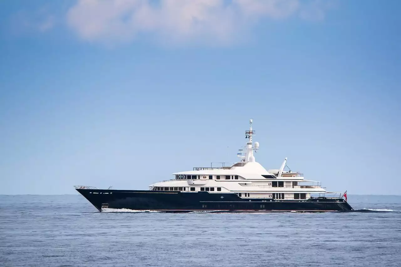 Yacht Hampshire II – 78 m – Feadship – Jim Ratcliffe