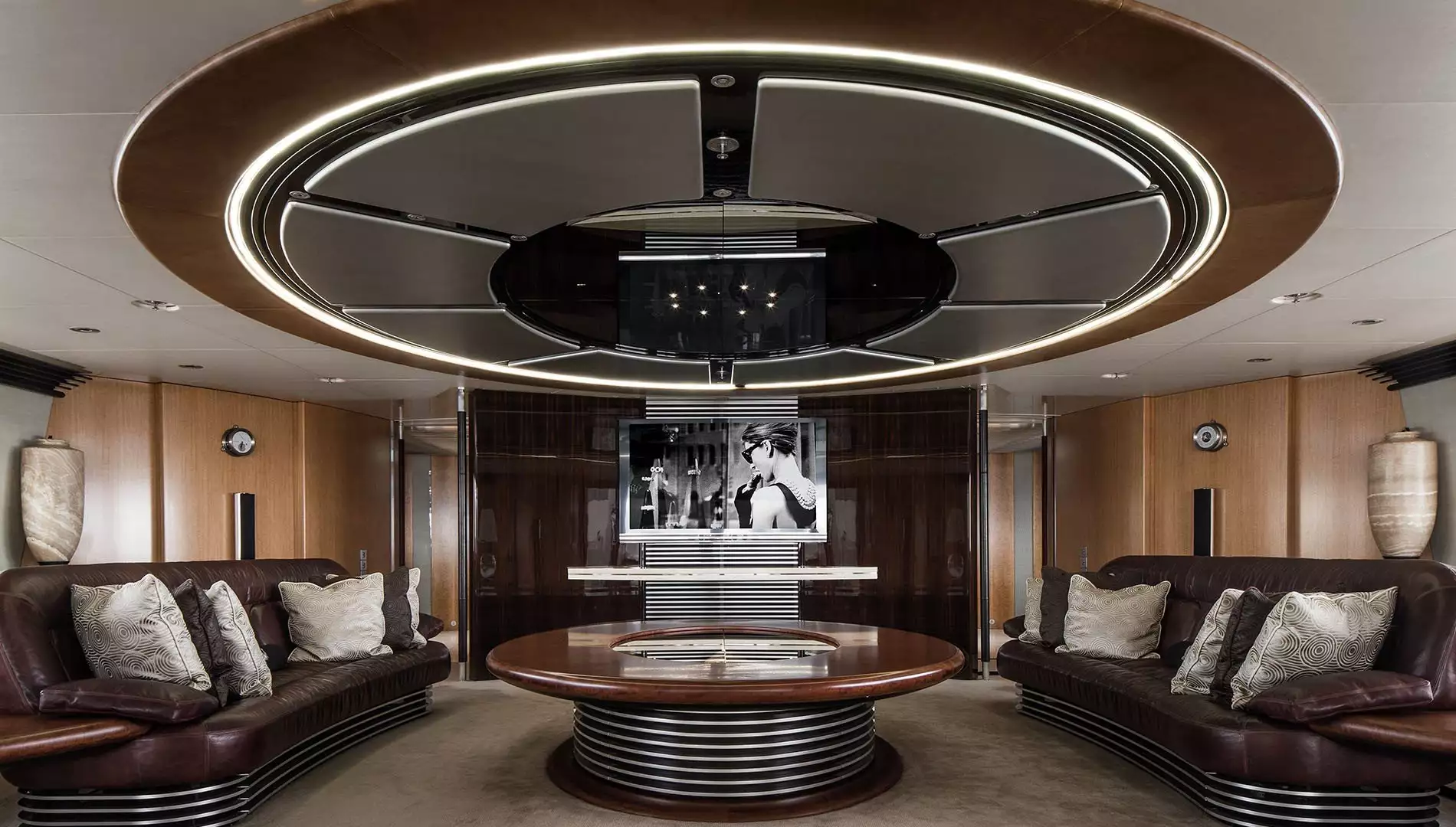 Maltese Falcon jachtinterieur