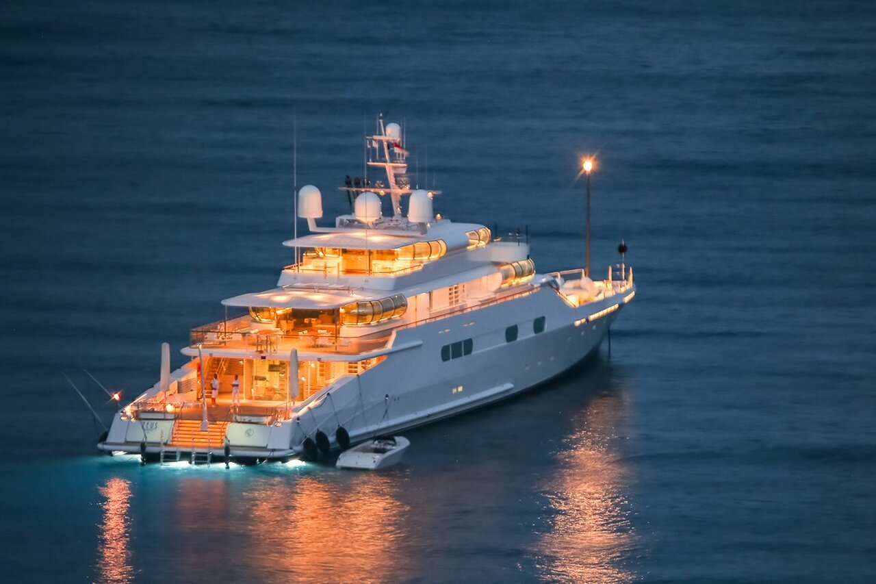 zeus superyacht