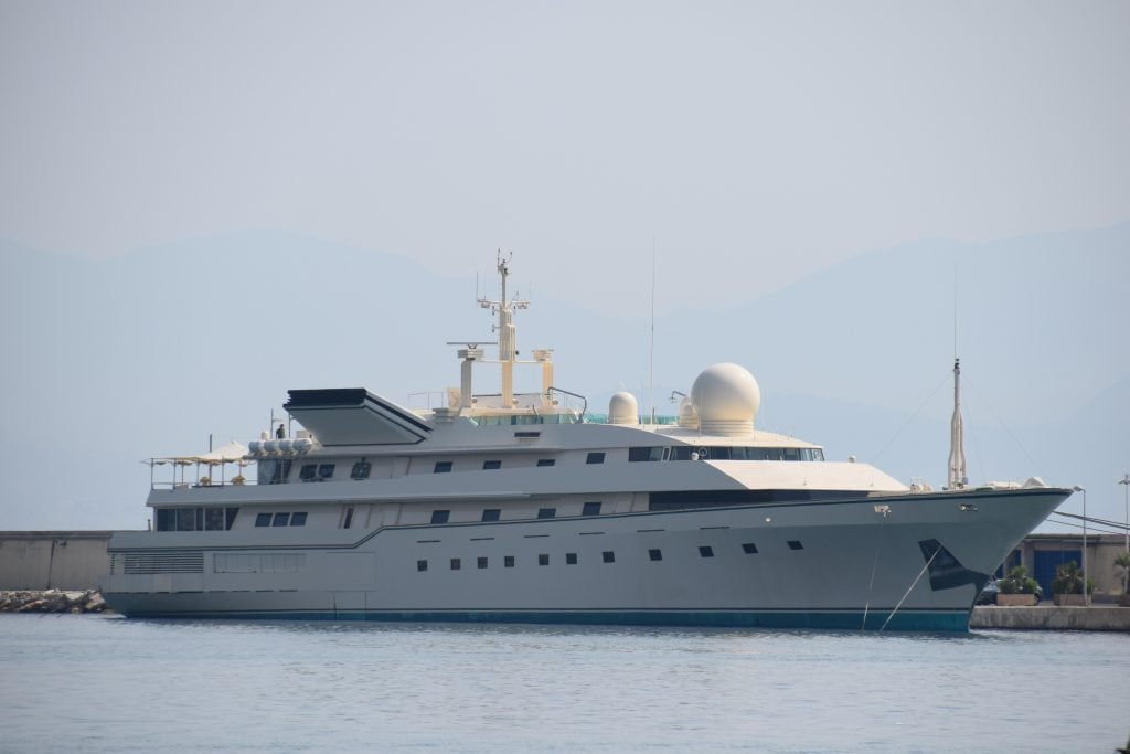 5 kr yacht