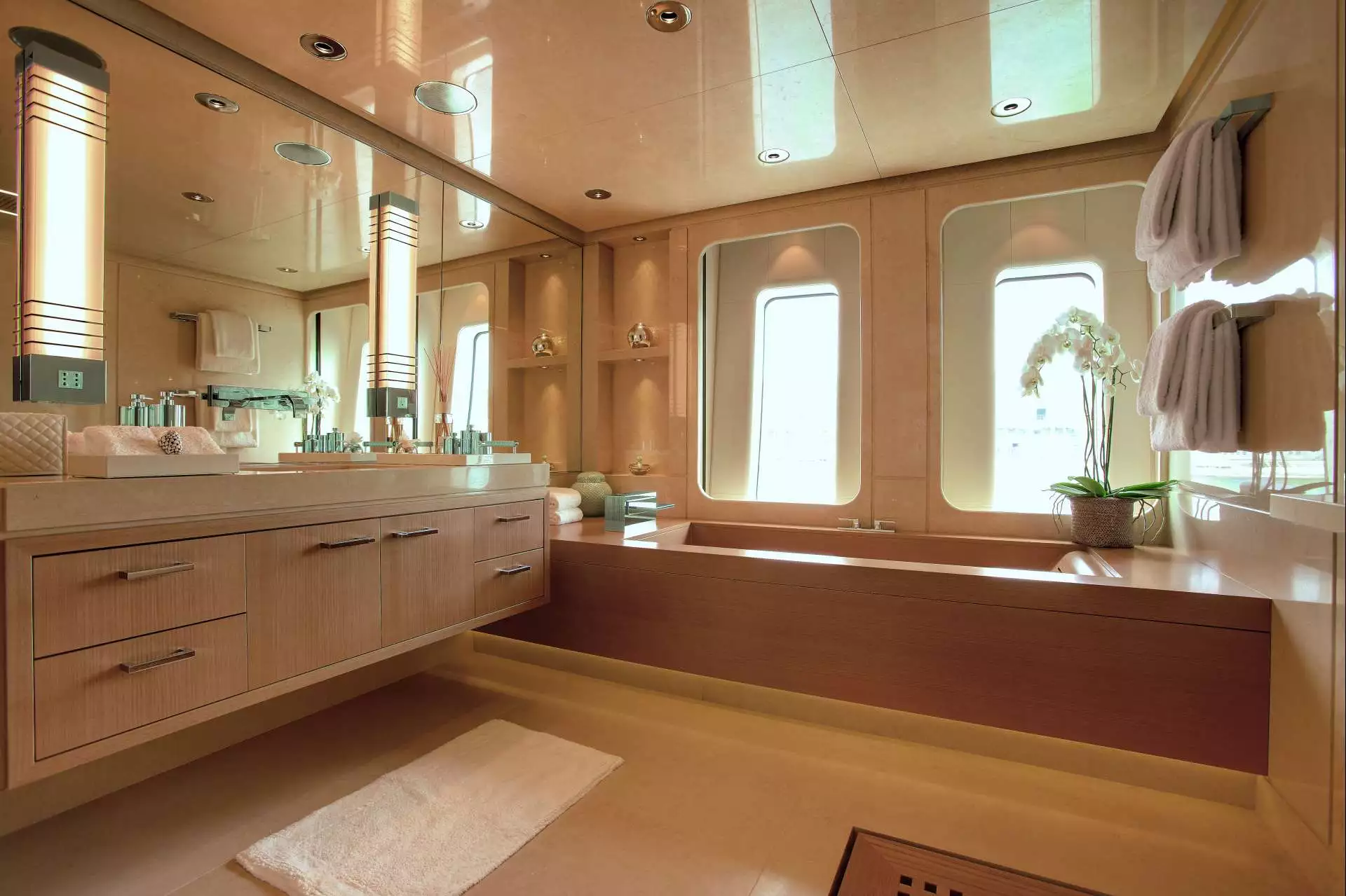 Interior del yate Feadship Musashi