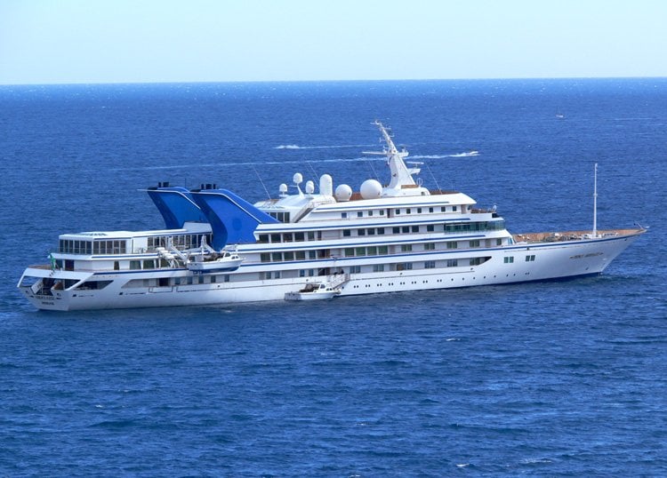 PRINCE ABDULAZIZ Yacht • Helsingor Vaerft • 1984 • Eigner Prince Abdul Aziz