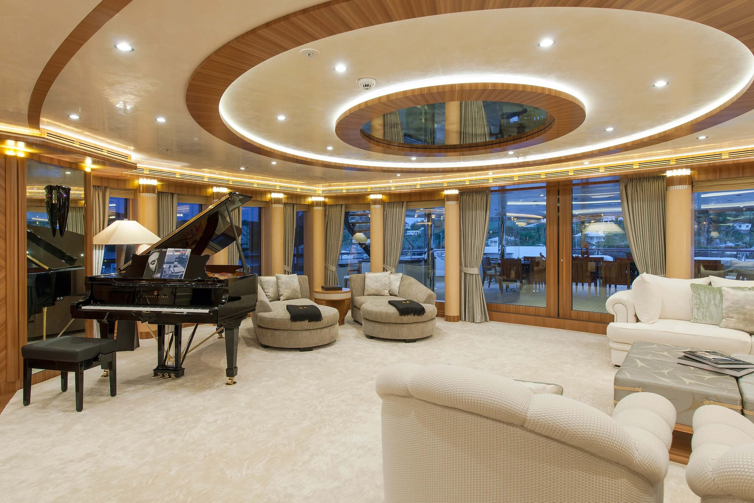 yacht Quattroelle intérieur