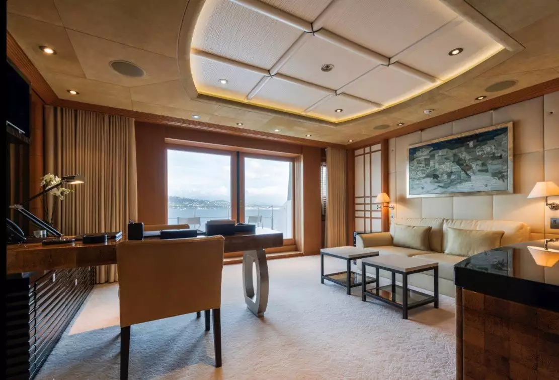 Intérieur du yacht Oceanco Sunrays