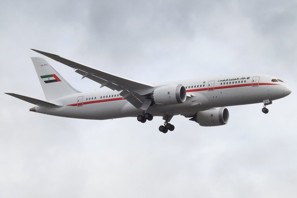 A6-PFC B787 Sceicco Tahnoon bin Zayed Abu Dhabi